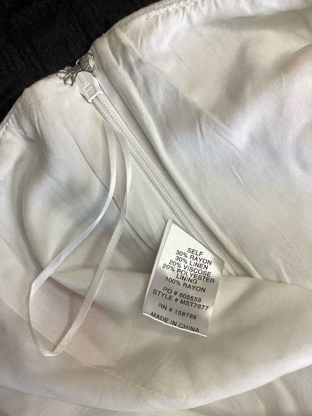 NWOT Amable by Mable White High-Waist Embroidered Floral Scallop-Hem Shorts M - Picture 12 of 12